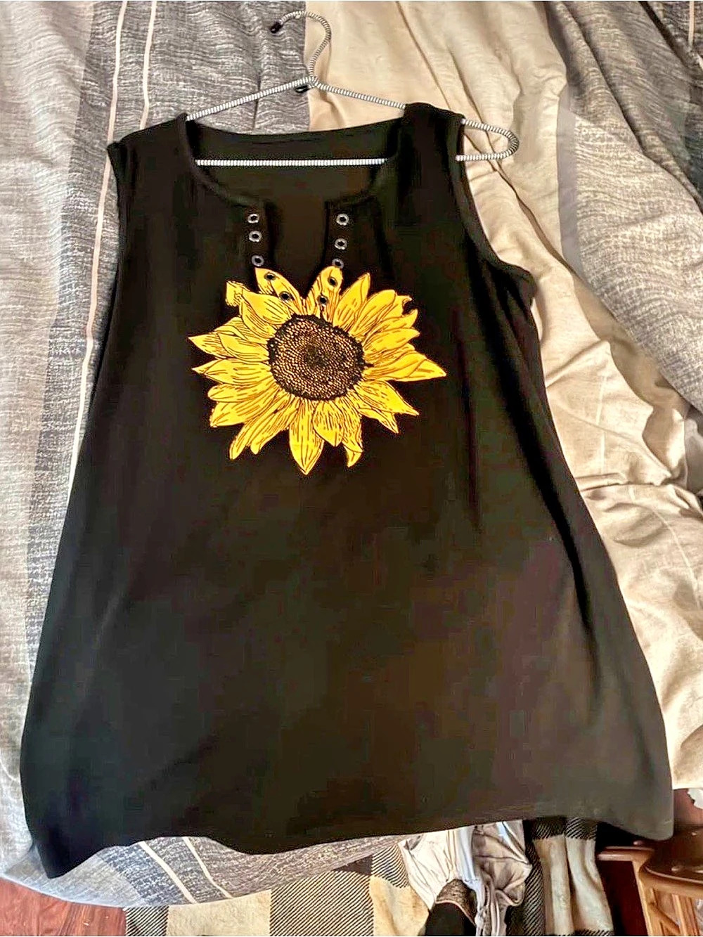 Sunflower Tank Top in Black & Yellow Like New